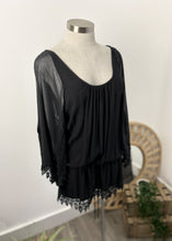 Load image into Gallery viewer, Fahrenheit Vintage Lace beach top
