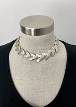 Load image into Gallery viewer, Arrow Head Necklace
