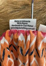 Load image into Gallery viewer, Brand: Bilgola Circa: 2015 Style: relaxed beach dress, with tie waist, split bell sleeves, knee length, beaded neckline Lined: no Preloved: yes Colour: multi/print - orange/navy Fabric: 100% Rayon Hand wash only Size S/M (Aus)
