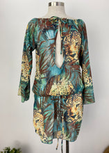 Load image into Gallery viewer, Brand:  Flamingo Sands Circa: 2015 Style: beach top Lined: no Preloved: yes Colour: multi/print Fabric: 100% Polyester Hand wash only Size XS (Aus)
