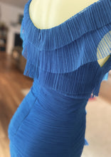 Load image into Gallery viewer, Brand:  Elliatt Circa: 2011/2012 Style: Tailored fit cocktail dress Lined: yes Preloved: yes Colour: peacock Blue Fabric: Polyester Hand wash only Size 8 (Aus) Length 91cms
